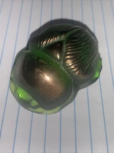 LALIQUE Scarab Beetlle Paperweight Green Iridescent Signed France, Round - Picture 1 of 8
