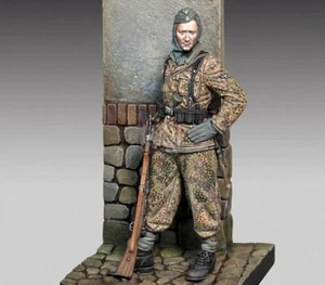 Granadero Royal Modelo 75 mm (1/24) Waffen-SS con rifle 98 k Segunda Guerra Mundial (2 cabezas) 800 - Imagen 1 de 1