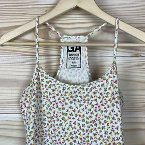 Camiseta sin mangas Garage para mujer mediana floral espalda deportiva capas básicas cabaña Y2K - Imagen 1 de 12