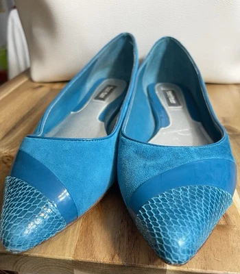 Zapatos planos de cuero White House Black Market para mujer talla 9 tacón de goma azul Foto 1 de 4