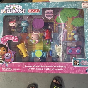 Gabby's Dollhouse Groove with Gabby & Friends Musical Playset SEE DETAILS - Picture 1 of 10