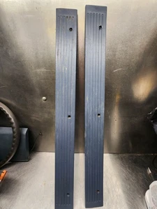 1988-1994 Chevrolet GMC C/K Trucks Front Left & Right Sill Scuff Plates 15588493 - Picture 1 of 9