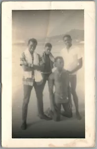 YOUNG MEN on THE BEACH BLACK AMERICANA ANTIQUE REAL PHOTO POSTCARD RPPC - Picture 1 of 2
