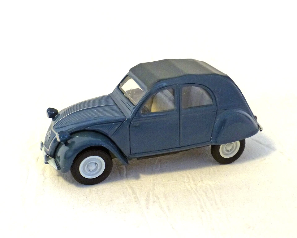 Citroen 2CV Blu, NOREV, 1:64 - Immagine 1 di 1