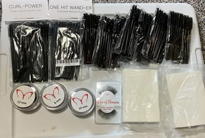 NEW Lot – Mascara Wands, Eyelash Applicators & Makeup Sponges – Beauty Tools - Imagen 1 de 6