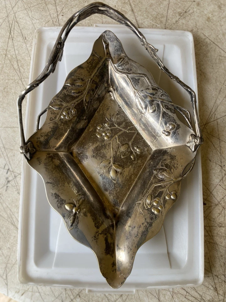 Bandeja plateada Art Nouveau 1890-1910 base de latón de WMF WMFM Foto 1 de 4