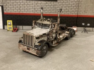 Peterbilt 359 1/64 Diecast Rusty Weathered Semi Tractor Truck Barn Find DCP - Picture 1 of 20