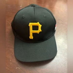 Pirates team mlb youth hat vintage Black Baseball Team Preloved Sports - Picture 1 of 6