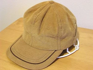 GORRA DE COLECCIÓN DURA AISLADA BEIGE RESISTENTE XTRA TAPA TRASERA GRANDE A PRESIÓN - Imagen 1 de 2