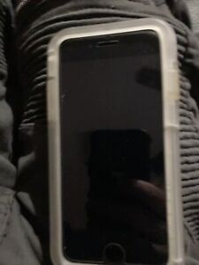 Apple iPhone 6s - 16GB - Silver (Locked)A1633 (CDMA + GSM)