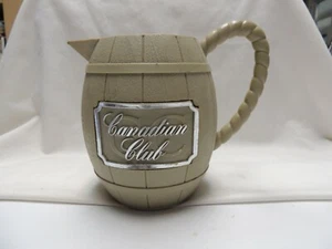 Brocca da whisky Canadian Club stile vintage in plastica a botte - Foto 1 di 3