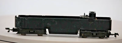HO SCALE LOCOMOTIVE FRAME WITH INTERIOR PARTS. NO SHELL. Parts/Repair - Image 1 of 4