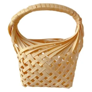 Mini Bamboo Basket Candy Gift Packaging Basket for Home Wedding Decor - Picture 1 of 8