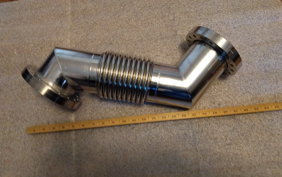 MKS Flexible Bellows Coupling CF100 6 inch 150 mm, 304 SS Conflat Flange 24 in - Image 1 of 4