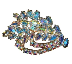 Vintage Crystal Rhinestone Leaf Cluster Design Brooch Unsigned Pin - Picture 1 of 13