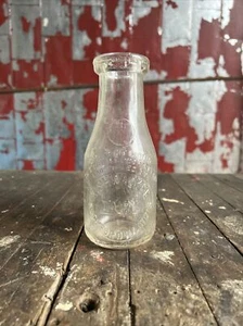 1940s Embossed Kishwaukee Dairy Pint Milk Bottle Rockford, IL ILL Winnebago Co - Picture 1 of 8