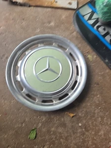 Mercedes Benz chrome hubcaps wheel trims 15 Inch cm w123 w115 w116 - Picture 1 of 3