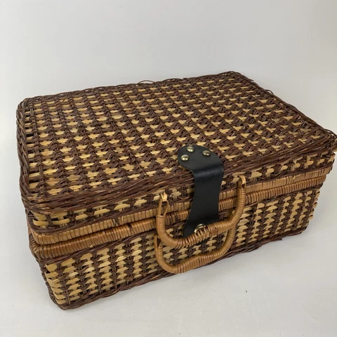 2 Tone Woven Wicker Rattan 18" Picnic Basket Suitcase Storage Leather Strap Lock Cover