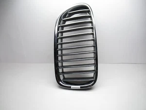 2010-2013 BMW 535i RIGHT PASSENGER SIDE GRILLE 51 13 7 200 728 OEM - Picture 1 of 12