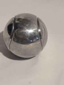 Vintage Silber Tennisball Briefbeschwerer, Top Zustand, tolles Geschenk - Bild 1 von 5
