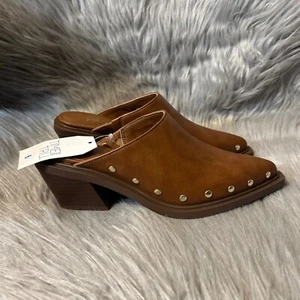 Zapatos de tacón Time And Tru Mule para mujer talla 6 marrón con tachuelas - Imagen 1 de 8