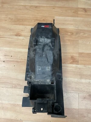 Caja de batería guardabarros trasero Kawasaki ZZR 600 D ZZR600 ZX6 ZX600 D ZZR500 Foto 1 de 4