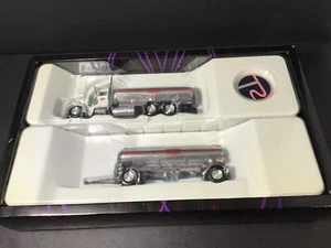 Trucks N' Stuff Peterbilt 379 Day Cab L & E Tractor w/Double Tanker Trailers - Picture 1 of 4