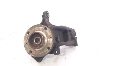 Pivot avant droit - Peugeot 208 I PH.2 - 1607557580 - T1-2082J - Photo 1/3