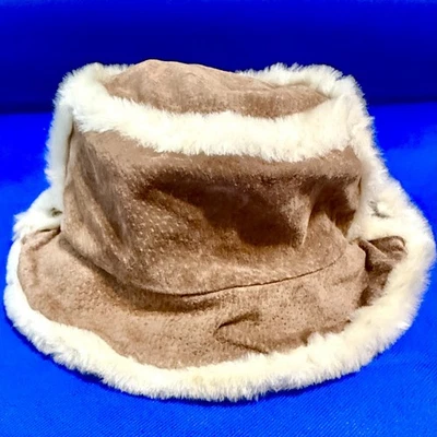 Sombrero de invierno vintage Wilson de cuero gamuza piel para niños talla grande marrón y marfil usado en excelente estado Foto 1 de 4