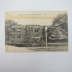 Postcard Wadsworth Ohio Central High School Photo Vintage Litho Print UNPOSTED - Picture 1 of 12