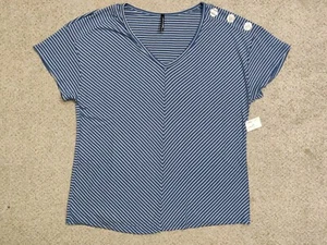 Savannah Blues Women’s XL Blue/White Striped short sleeve Top. NWT - Picture 1 of 9