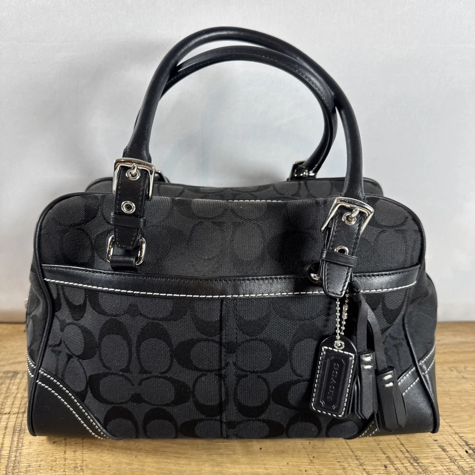 Bolsa Hampton Coach Signature A06W-8K05 - Preta com Prata - Vintage - Imagem 1 de 4