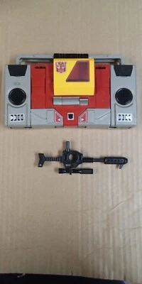 Vintage 1984 G1 Transformers Blaster Radio Boombox Autobot Figure Complete W Gun - Image 1 of 3