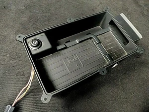 Audi A4 RS4 A5 RS5 8W Ablagefach Original Antenne Telefon Ladegerät Induktion - Bild 1 von 7