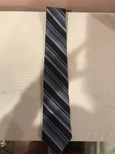 Nicole Miller Mens Necktie 100% Silk Navy Blue Stripe Tie Brand New Without Tags - Picture 1 of 3
