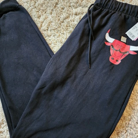 Chicago Bulls: Sweatpants (w/ Drawstring), Size Womens 2XL, Color Black, NWT Cover