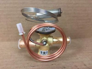 TRANE X15111657560 THERMAL EXPANSION VALVE; 3/8 ODF X 1/2 ODF 210673 - Picture 1 of 7