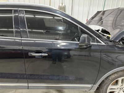 PUERTA DELANTERA DERECHA PASAJERO LINCOLN MKC 15-19 INFINITO NEGRO UM Foto 1 de 4
