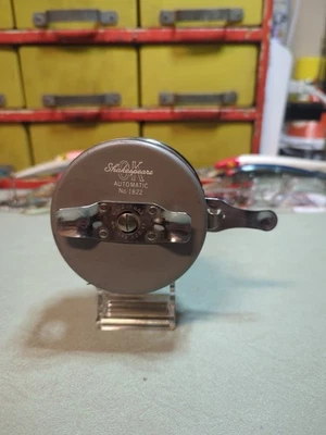 Carrete de mosca automático vintage Shakespeare nº 1822! ¡Muelle de retorno de cuerda! 🔥 Foto 1 de 4