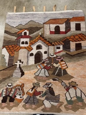 Alfombra peruana para piso o pared, lana llama escena andina y casas 37 'x 47 1/2 Foto 1 de 4