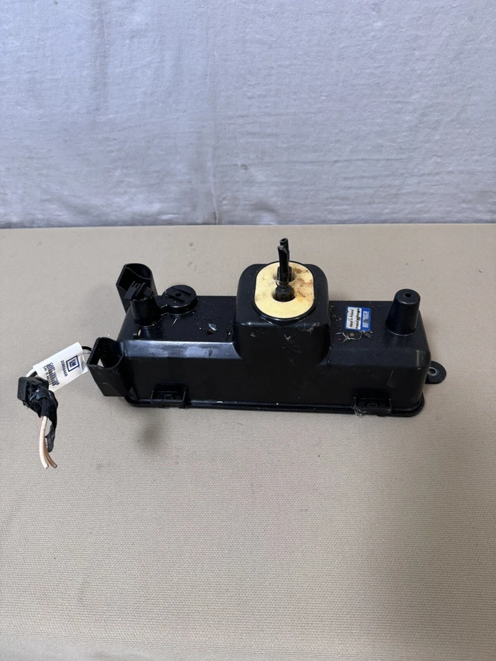 ✅ Motor elevador puerta trasera eléctrica maletero Cadillac SRX 10 11 12 13 14 15 16 FABRICANTE DE EQUIPOS ORIGINALES Foto 1 de 4