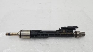 2011-2017 BMW N20 N55 Engine High Pressure Fuel Injector 0261500172 / 239 OEM - Picture 1 of 8