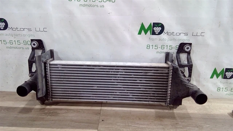 Jeep Grand Cherokee 2018-2020 intercooler OEM 5953770 Foto 1 de 4