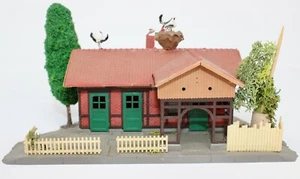 HO Scale Kibri Pass. Station w/ Foliage & Seagulls - Pre-Built - 4.5x7.5x4" #203 - Picture 1 of 9