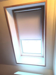 zwei Stück Original Velux Verdunkelungsrollo Größe 308 weiß - Bild 1 von 1
