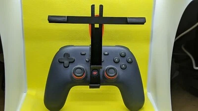 Stadia Controller Adjustable Phone Adapter (Fits most phones) - Image 1 of 3