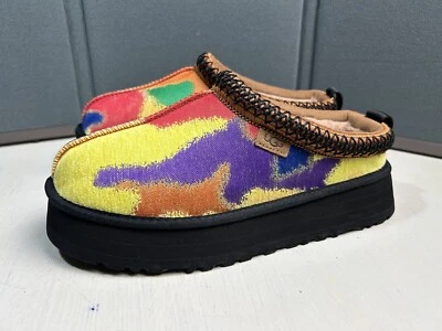 UGG TAZZ ЖЕНЩИН РАЗМЕР 6 PRIDEPOP ГОРДОСТЬ СТРИЖЕННЫЙ МЕХ ТУФЛИ ТАПОЧКИ НОВЫЙ - Изображение 1 из 4