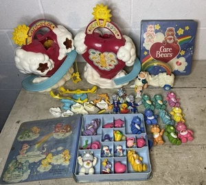 Huge Lot VTG 1980s Kenner Care Bears Figures Care-A-Lot Rainbow Roller Case - Picture 1 of 12