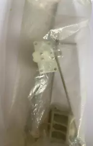 CARL GOLDBERG MODELS RETRACTS WHEELS NOT FURNISHED 40 SIZE - Picture 1 of 2