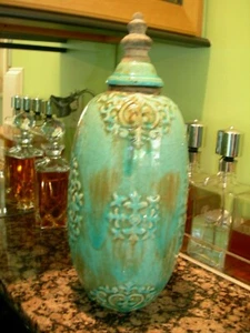 Jarrón decorativo azul verdoso turquesa estampado agrietado con urna de tapa gris polvoriento - Imagen 1 de 6